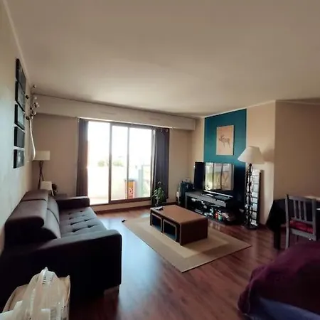 Entre Paris Et Disney. Au Pied Du Rer & Centrex Apartment